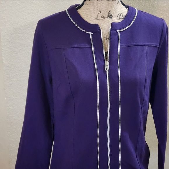 Chico's purple zippered‎ jacket Size 0 small - Picture 2 of 7